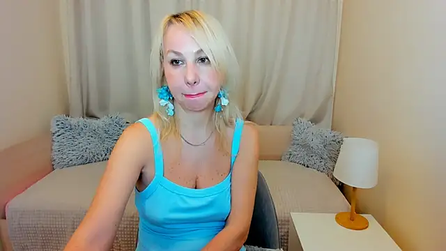 Anny Jey  online show from February 16, 2026, 7:21 pm