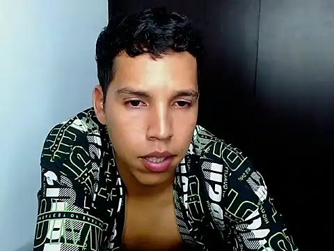 loggganfross online show from April 15, 2026, 3:57 am