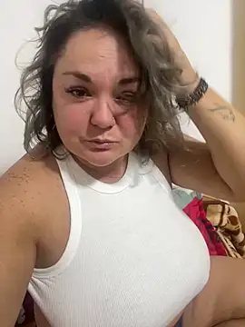 MikyVesela online show from October 27, 2025, 5:17 pm