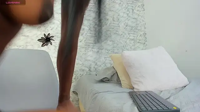 Canhela1 online show from December 13, 2024, 5:05 am