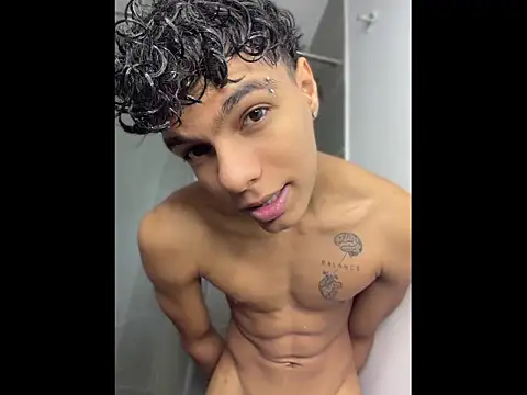 james dreams  online show from May 15, 2026, 11:34 pm