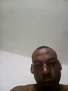Snapshot of moro28vergon chatting on February 20, 2025, 9:33 am moro28vergon online show from February 20, 2025, 9:33 am