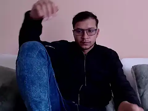 andy loverxx online show from April 10, 2026, 8:02 pm