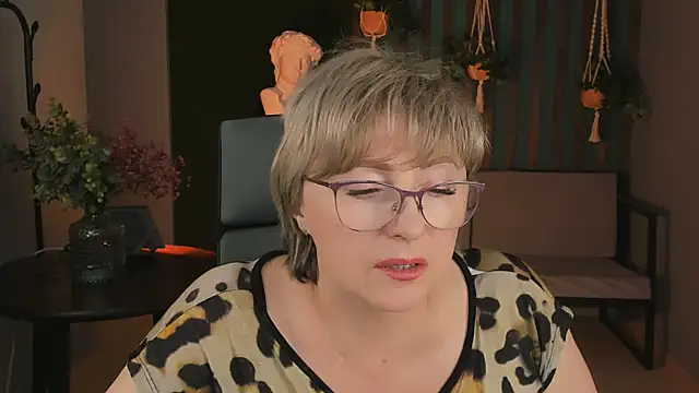 sugar vivien online show from December 14, 2024, 12:12 pm
