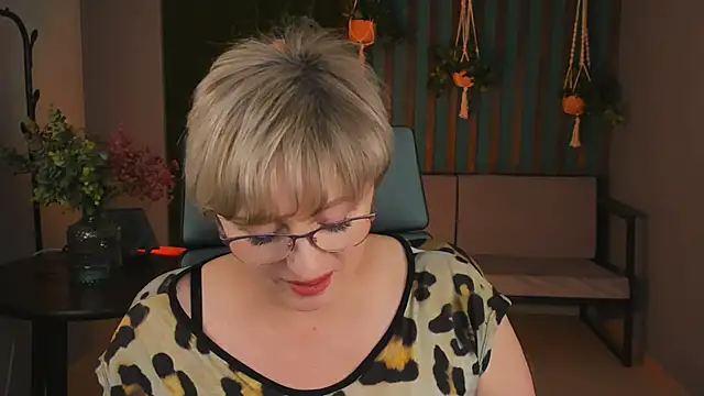 sugar vivien online show from December 14, 2024, 3:15 pm