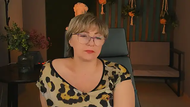sugar vivien online show from December 14, 2024, 6:20 pm