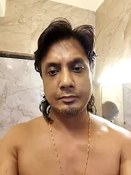 Snapshot of MuscularEros1 chatting on October 13, 2025, 6:46 am MuscularEros1 online show from October 13, 2025, 6:46 am