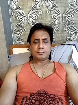 Snapshot of MuscularEros1 chatting on October 15, 2025, 4:56 am MuscularEros1 online show from October 15, 2025, 4:56 am