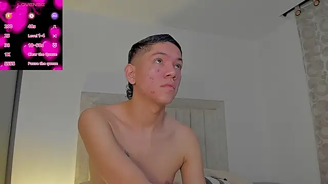 JulianRose 1 online show from October 12, 2025, 8:35 am