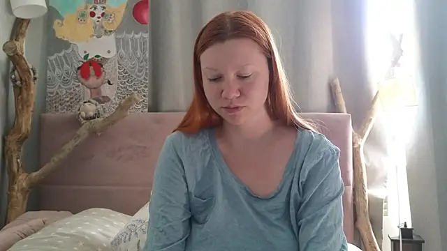 Snapshot of MileyMiller chatting on June 11, 2026, 3:04 am MileyMiller online show from June 11, 2026, 3:04 am