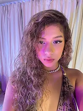 Snapshot of Melina-Smith chatting on July 4, 2026, 11:44 pm Melina-Smith online show from July 4, 2026, 11:44 pm