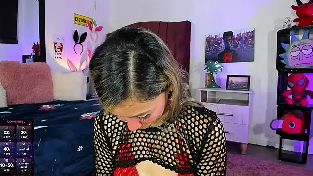 Snapshot of alisson_zafiro_ chatting on February 10, 2025, 9:14 am alisson zafiro online show from February 10, 2025, 9:14 am