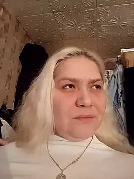 Snapshot of Minna_Jeannie chatting on December 9, 2024, 3:40 am Minna Jeannie online show from December 9, 2024, 3:40 am