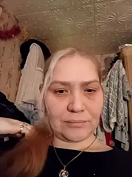 Snapshot of Minna_Jeannie chatting on December 23, 2024, 3:29 am Minna Jeannie online show from December 23, 2024, 3:29 am