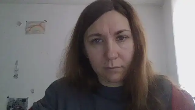 JasmineGlamour online show from November 11, 2025, 8:47 am