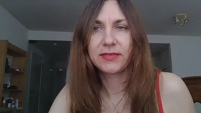 JasmineGlamour online show from May 16, 2026, 11:20 am