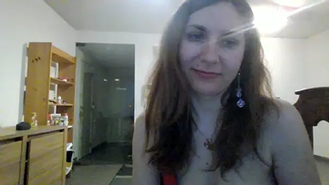 JasmineGlamour online show from May 31, 2026, 3:26 am