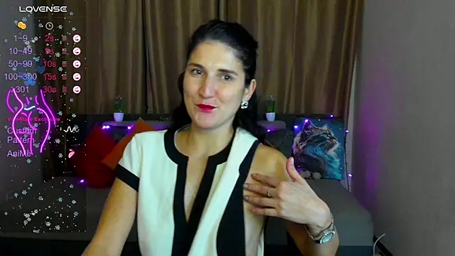 Snapshot of Alianna_Solo_Kisses chatting on December 27, 2024, 3:37 pm Alianna Solo Kisses online show from December 27, 2024, 3:37 pm