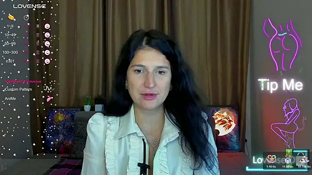 Alianna Solo Kisses online show from October 28, 2025, 12:19 pm