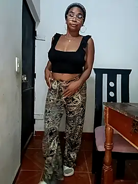 Snapshot of Melanie_candy_ chatting on March 11, 2025, 3:26 am Melanie candy online show from March 11, 2025, 3:26 am