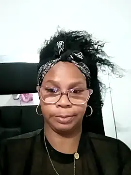 Snapshot of Melanie_candy_ chatting on October 1, 2025, 9:54 pm Melanie candy online show from October 1, 2025, 9:54 pm