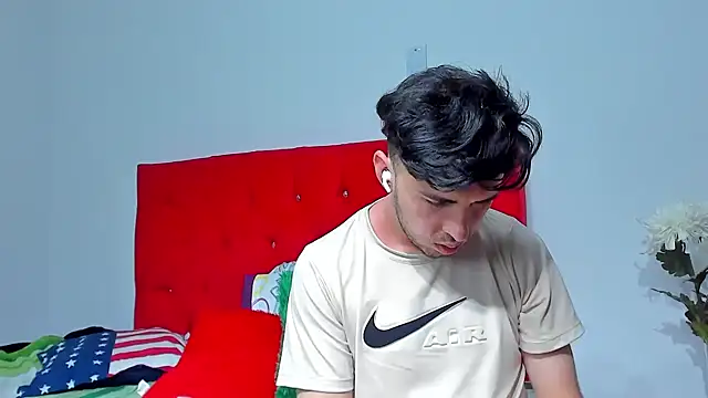 big-dicktop23 online show from February 5, 2025, 2:08 am