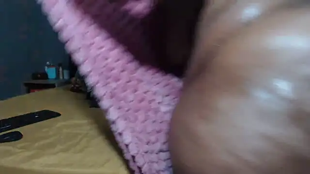 Snapshot of Jabbabuttxxx chatting on October 17, 2025, 9:12 am Jabbabuttxxx online show from October 17, 2025, 9:12 am