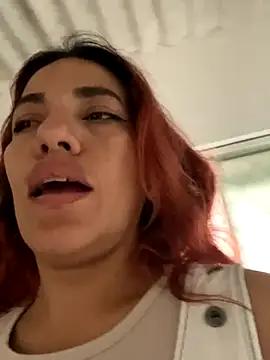 Snapshot of lia_huan chatting on October 3, 2025, 12:13 pm lia huan online show from October 3, 2025, 12:13 pm