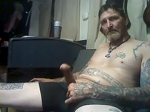 2Hot2gether69 online show from October 12, 2025, 5:06 am