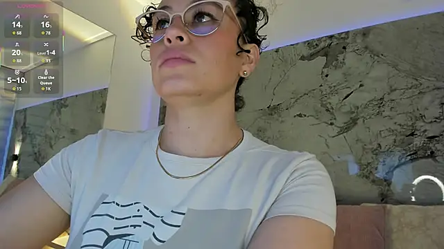 LIZ HOLMES online show from February 19, 2026, 11:50 am