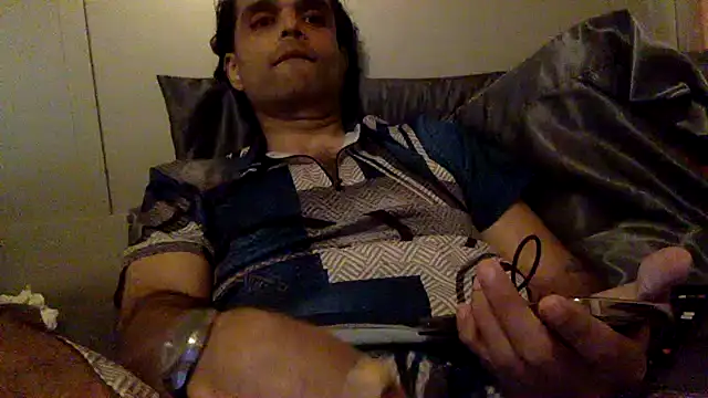 Snapshot of GForceSavage chatting on November 2, 2025, 9:06 pm GForceSavage online show from November 2, 2025, 9:06 pm