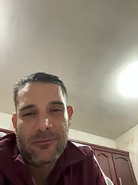 Snapshot of kevinbolena chatting on January 15, 2025, 2:17 am kevinbolena online show from January 15, 2025, 2:17 am