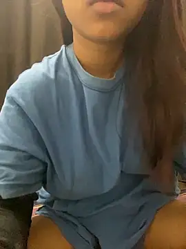 Mia 656 online show from November 12, 2025, 4:35 am