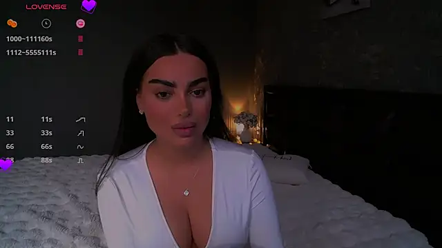 babyleilaa online show from March 6, 2025, 5:43 pm