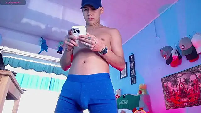 mexican cum online show from October 17, 2025, 8:44 pm
