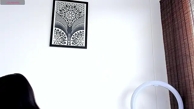 VeronicaTonu online show from February 21, 2026, 1:01 pm