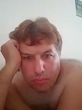 Snapshot of Olandese2682@xh chatting on July 8, 2026, 9:03 am Olandese2682xh online show from July 8, 2026, 9:03 am