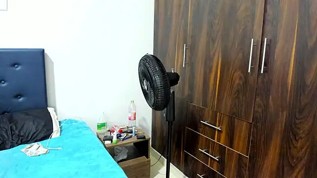 Snapshot of brenda_sofia2 chatting on November 10, 2025, 4:17 pm brenda sofia2 online show from November 10, 2025, 4:17 pm