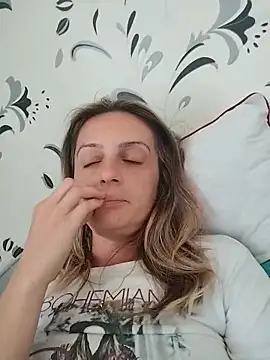 Snapshot of SophyGirl chatting on September 22, 2025, 11:34 am SophyGirl online show from September 22, 2025, 11:34 am