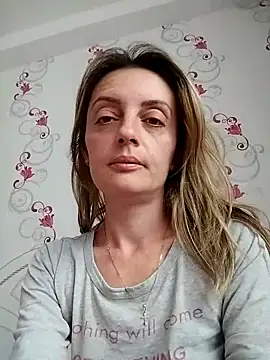 SophyGirl online show from March 24, 2026, 12:43 pm