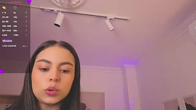 Aleejaa   online show from October 24, 2025, 11:28 am