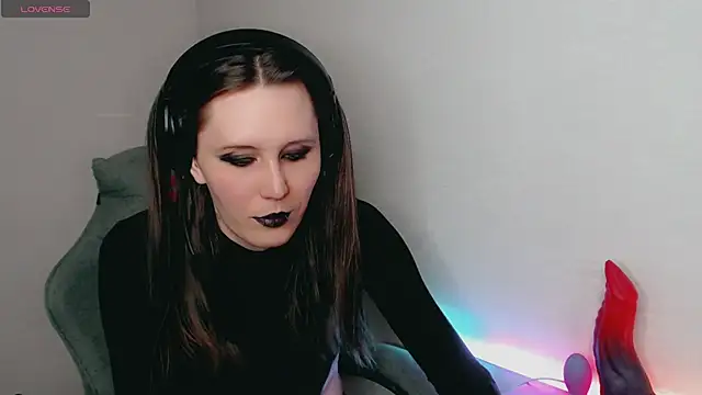 tracy cooper online show from December 17, 2024, 2:33 pm