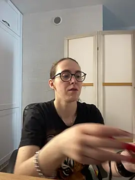 MartiniiSelenna online show from June 21, 2026, 5:54 am