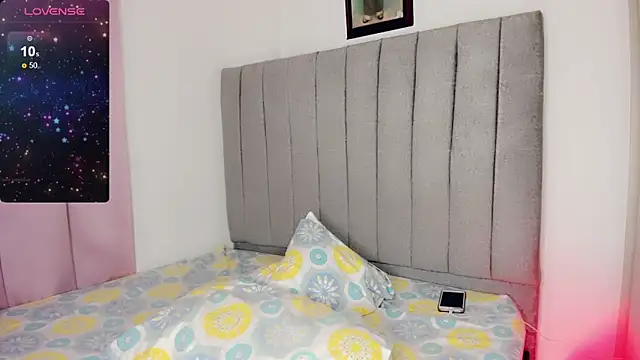 Jimmenna  online show from February 2, 2025, 9:30 am