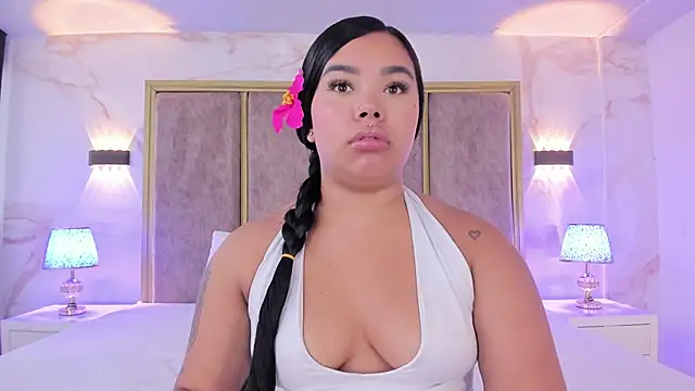 MarianaGarciaa   online show from November 15, 2025, 7:54 pm