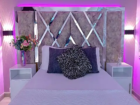 MarianaGarciaa   online show from December 21, 2025, 6:59 pm