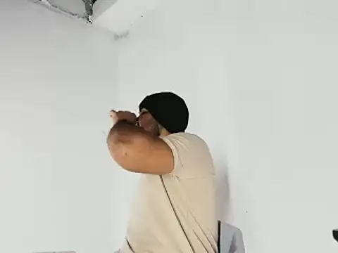 Sebas-hott online show from October 28, 2025, 10:56 pm