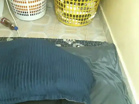 Snapshot of centzSexy chatting on April 3, 2026, 9:57 pm centzSexy online show from April 3, 2026, 9:57 pm