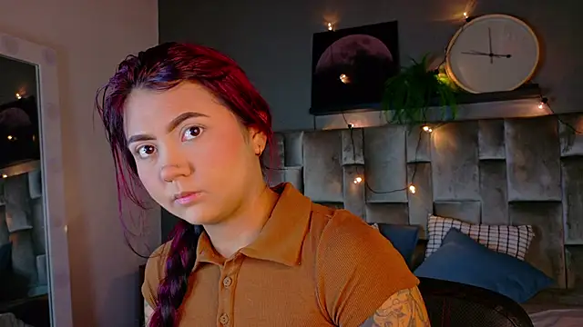 alaia-rogers online show from October 2, 2025, 11:39 am