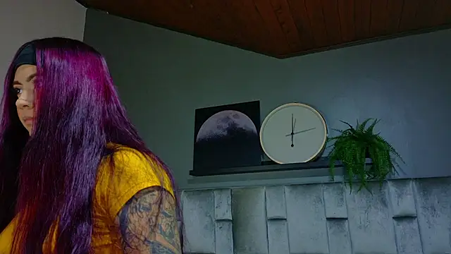 alaia-rogers online show from November 10, 2025, 11:31 am